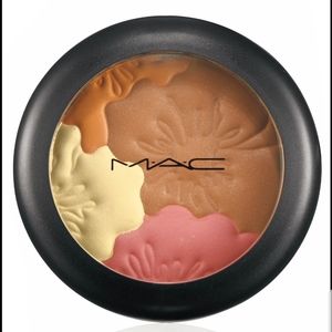 MAC Pearlmatte face powder